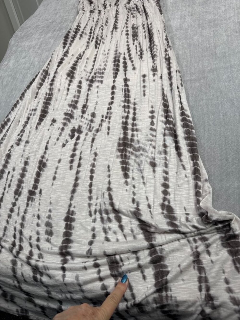 Cynthia Rowley Gray Tie-Dye Maxi Dress M Elastic Waist & Spaghetti Straps Travel - Picture 13 of 16